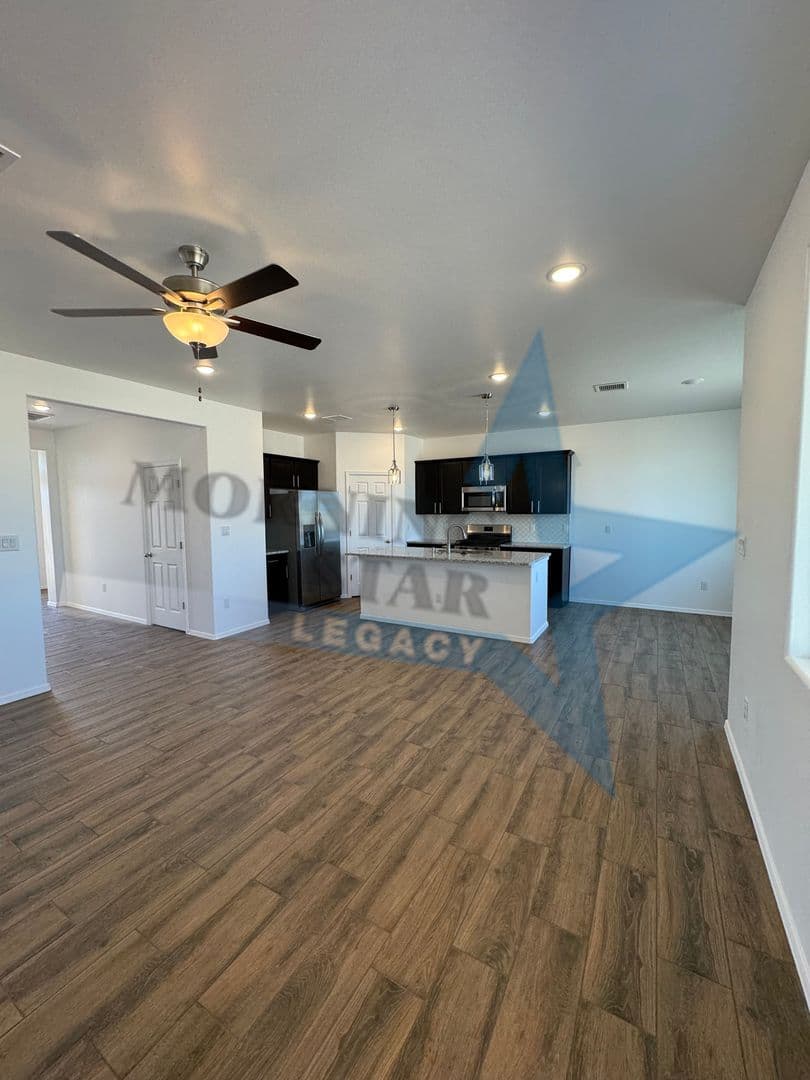 Las Cruces House: 4081 Pacific Loop