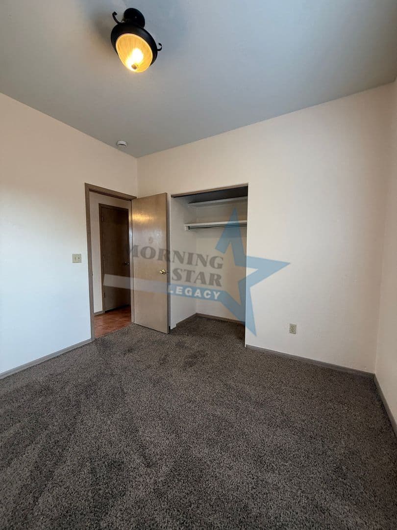Las Cruces House: 3187 Athenian Way