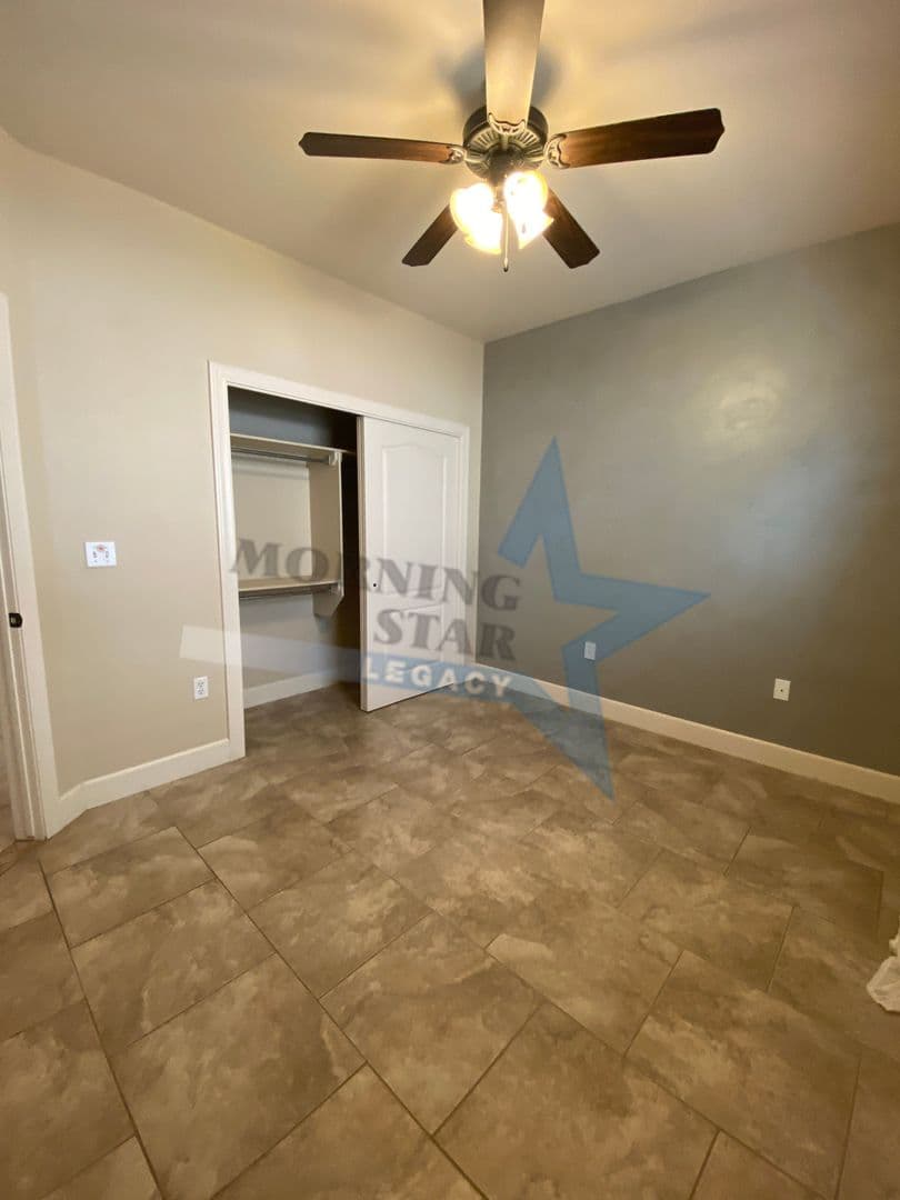 Las Cruces House: 1713 Ava Ave