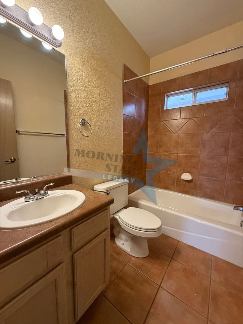 Las Cruces House: 3187 Athenian Way