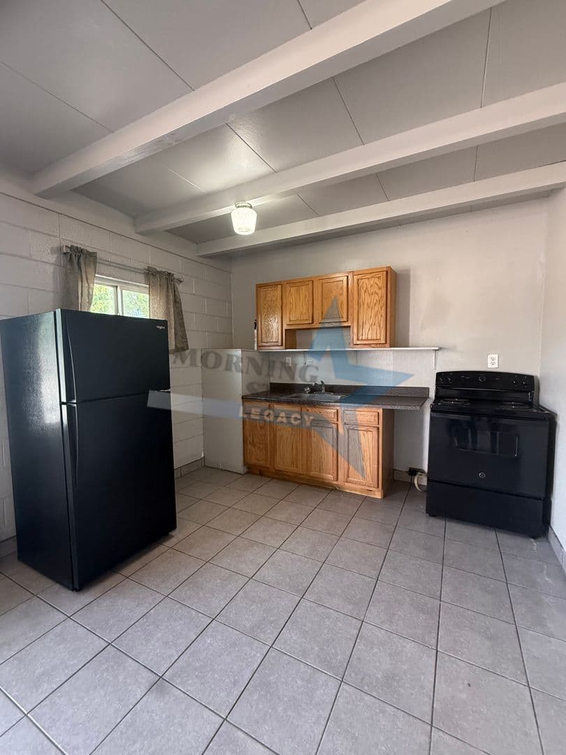 Las Cruces Apartment: 2300 Jordan Rd