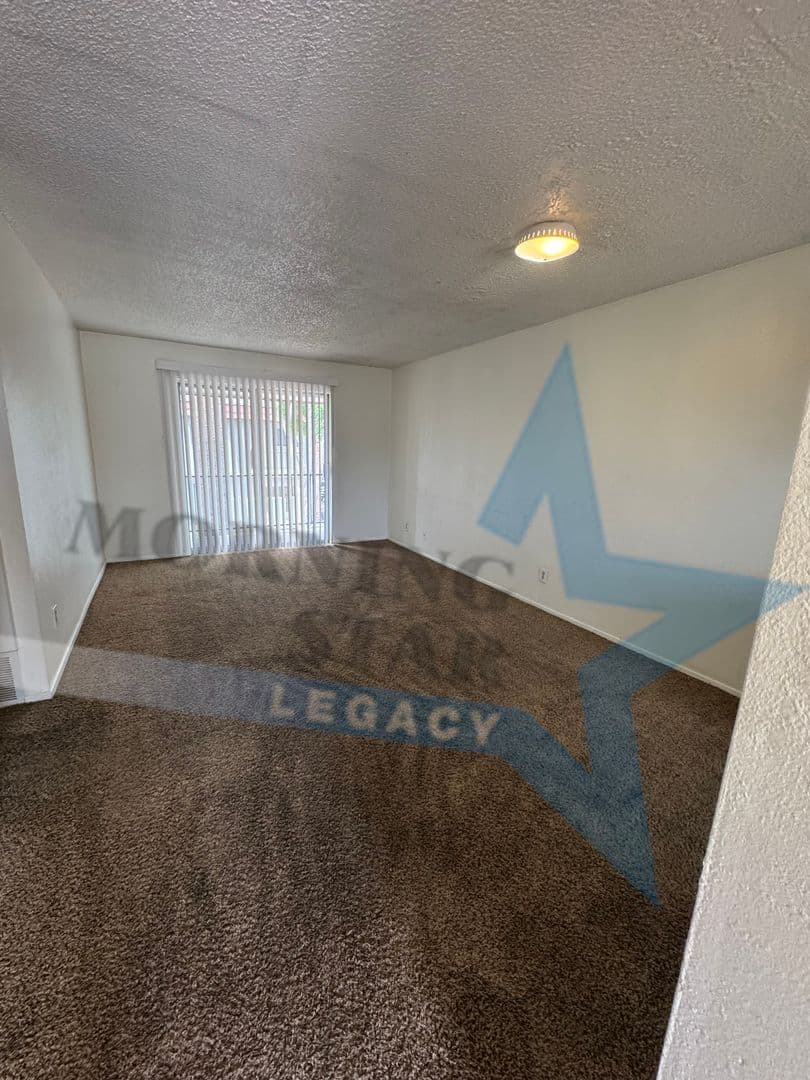 Las Cruces Apartment: 505 W Griggs