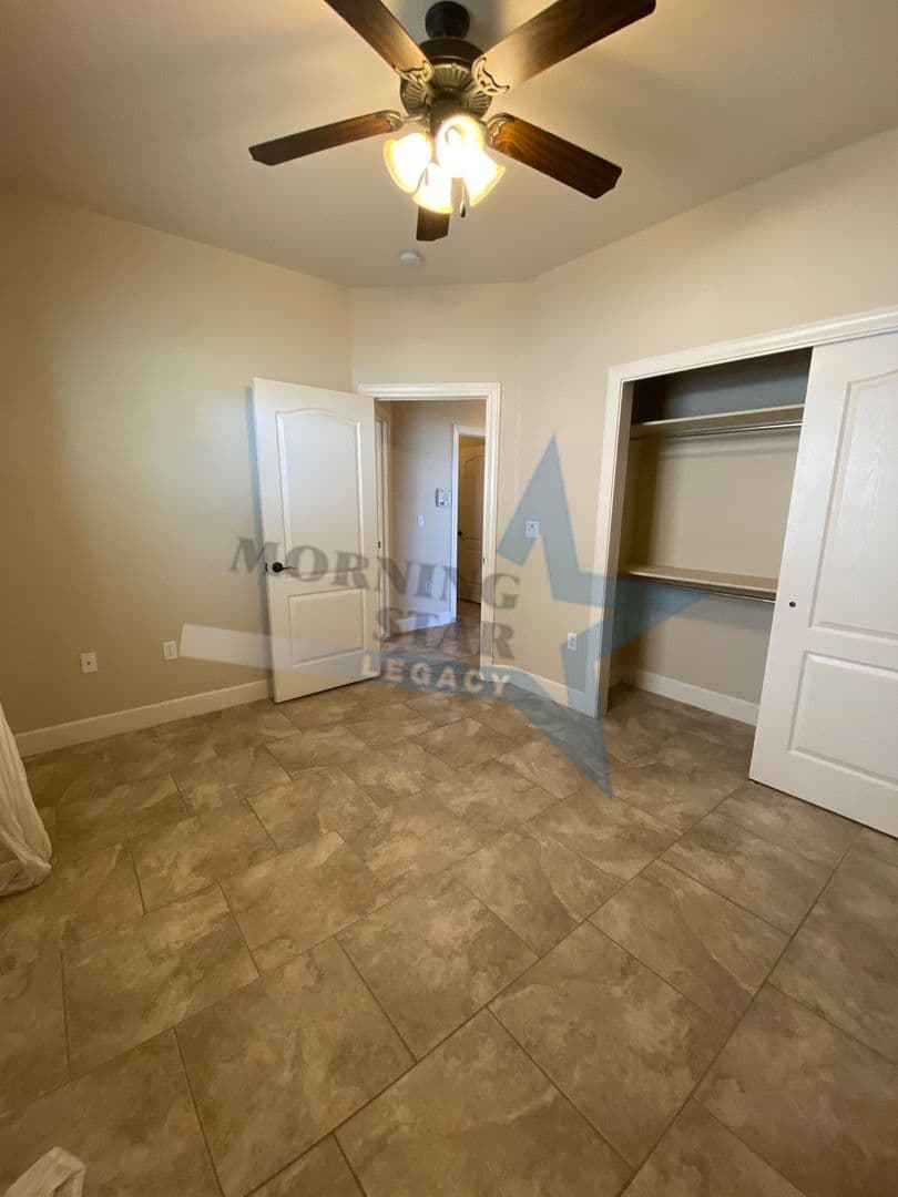 Las Cruces House: 1713 Ava Ave