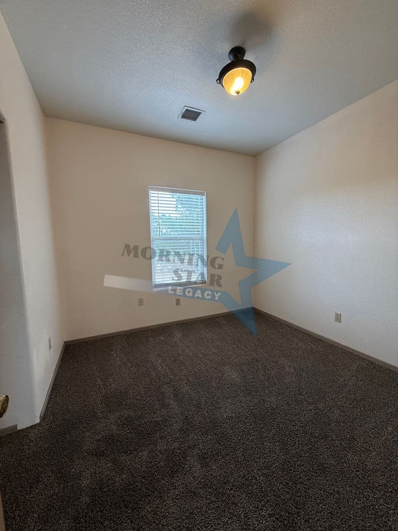 Las Cruces House: 3187 Athenian Way