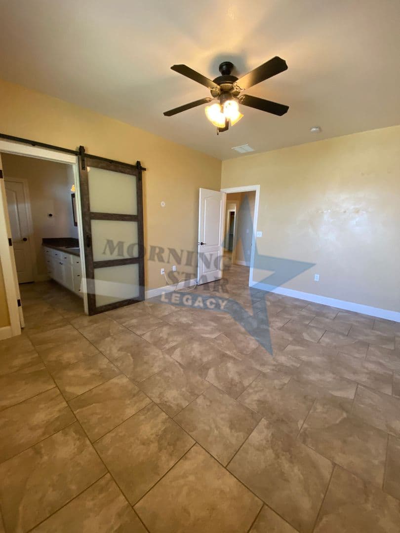 Las Cruces House: 1713 Ava Ave