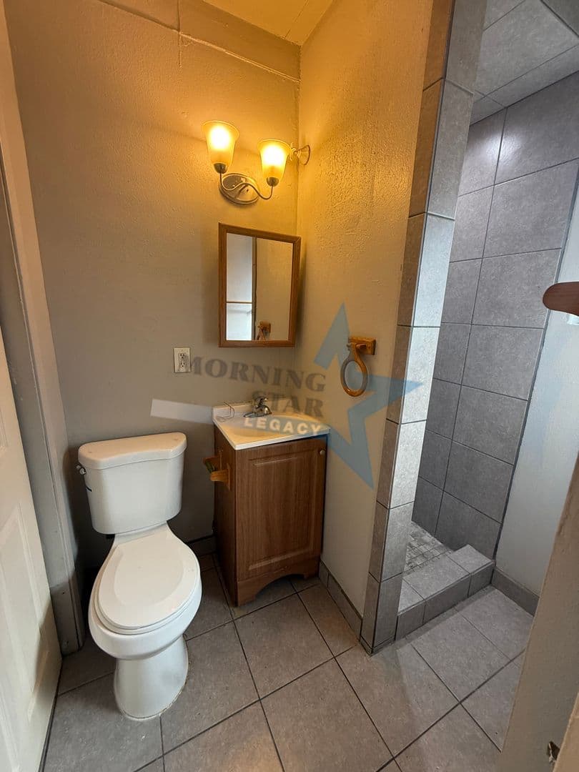 Las Cruces Apartment: 2300 Jordan Rd