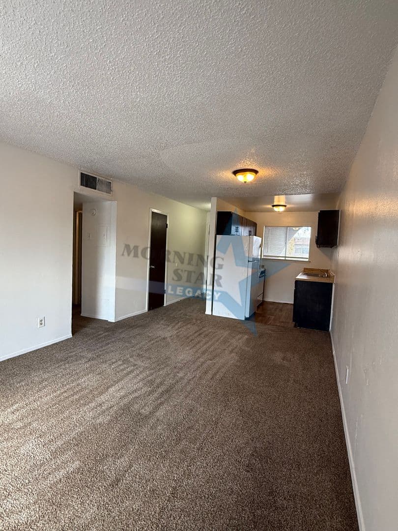 Las Cruces Apartment: 505 W Griggs