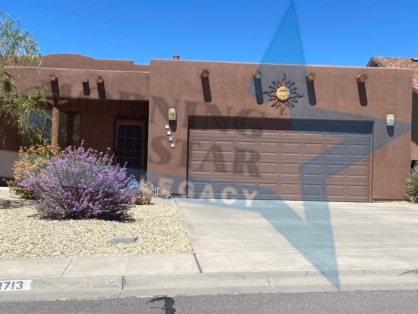 Las Cruces House: 1713 Ava Ave