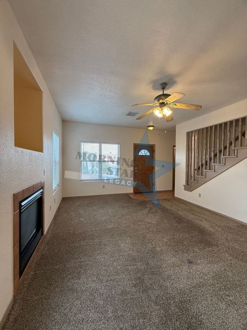 Las Cruces House: 3187 Athenian Way