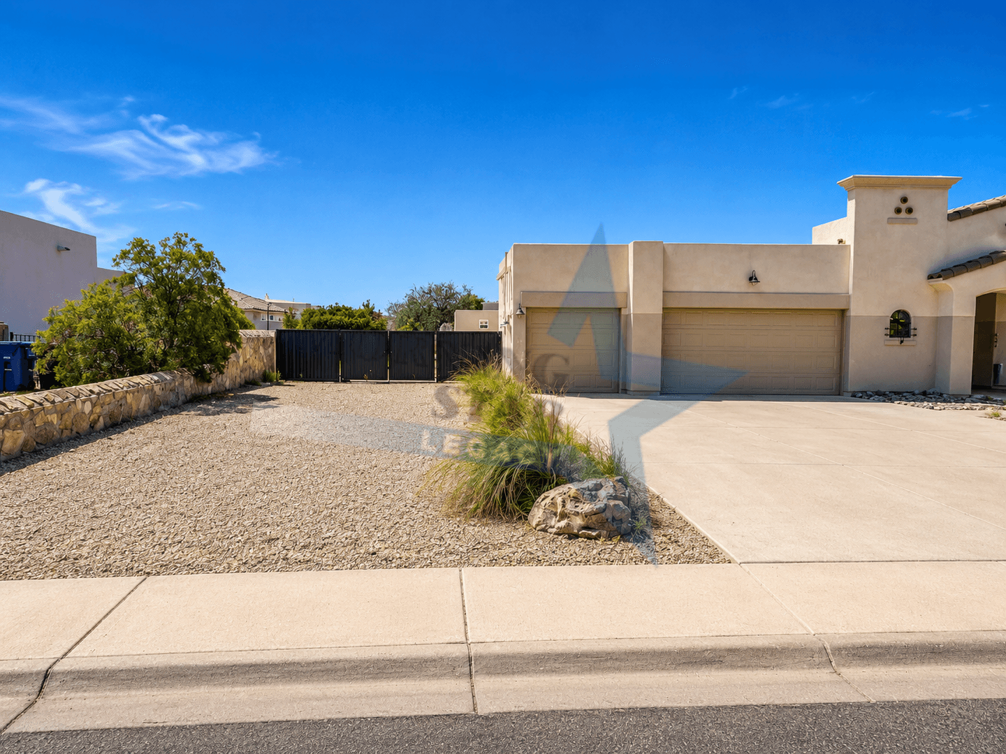 Las Cruces House: 1415 San Bonafacio