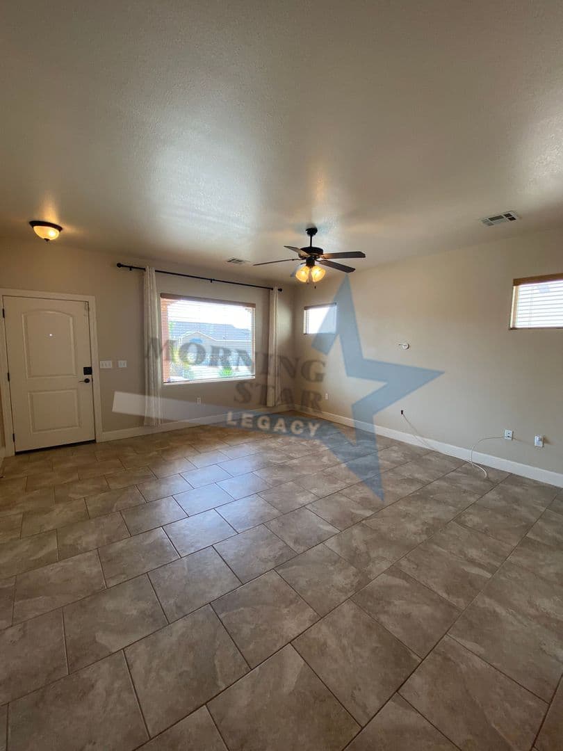 Las Cruces House: 1713 Ava Ave