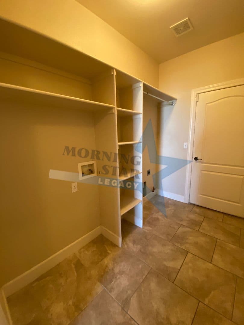 Las Cruces House: 1713 Ava Ave