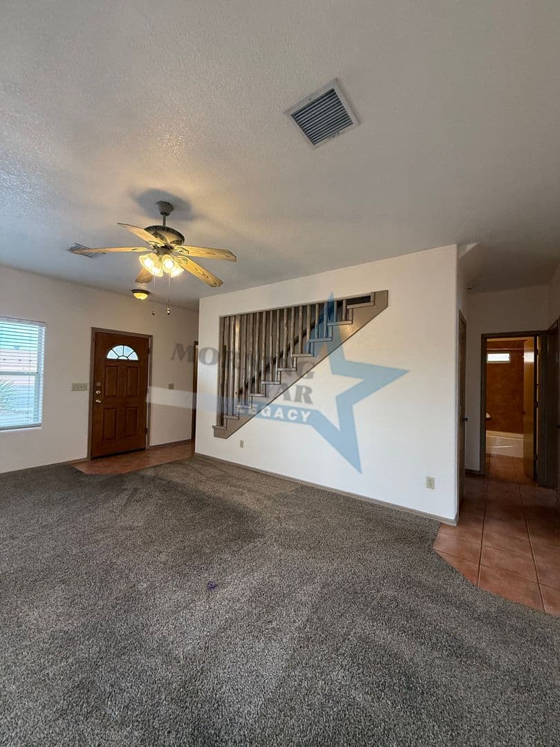 Las Cruces House: 3187 Athenian Way