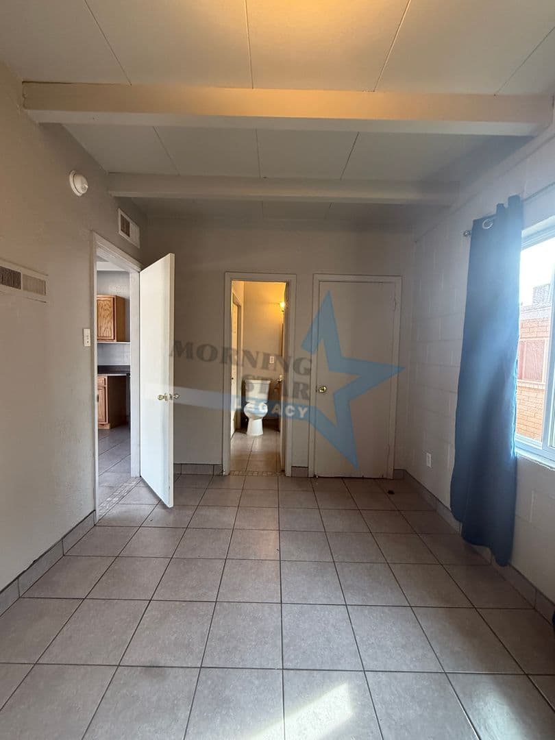 Las Cruces Apartment: 2300 Jordan Rd