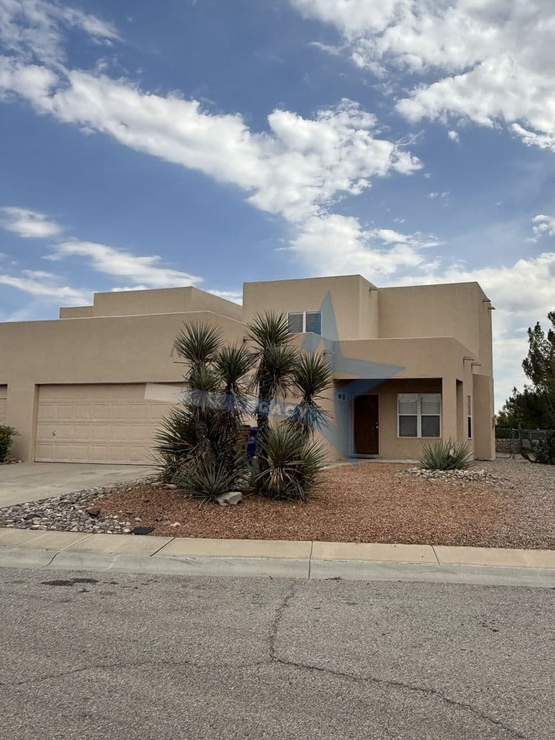 Las Cruces House: 3187 Athenian Way