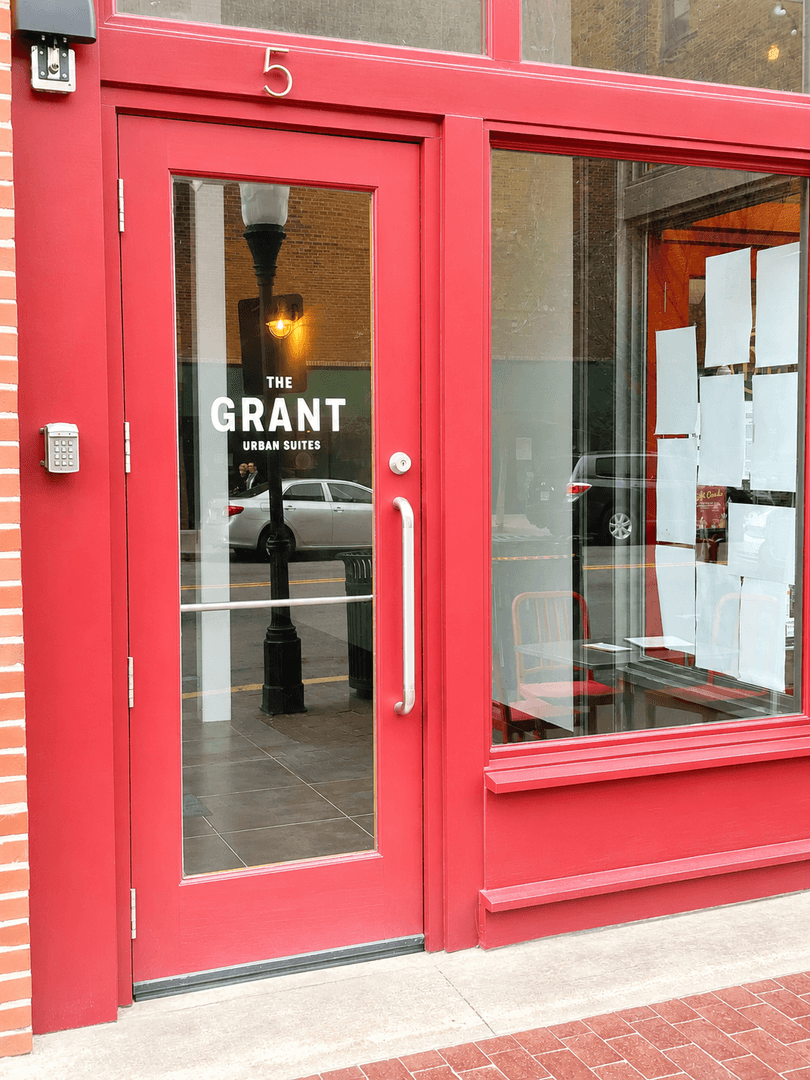 Savannah House: 5 W. Broughton Street Unit 401
