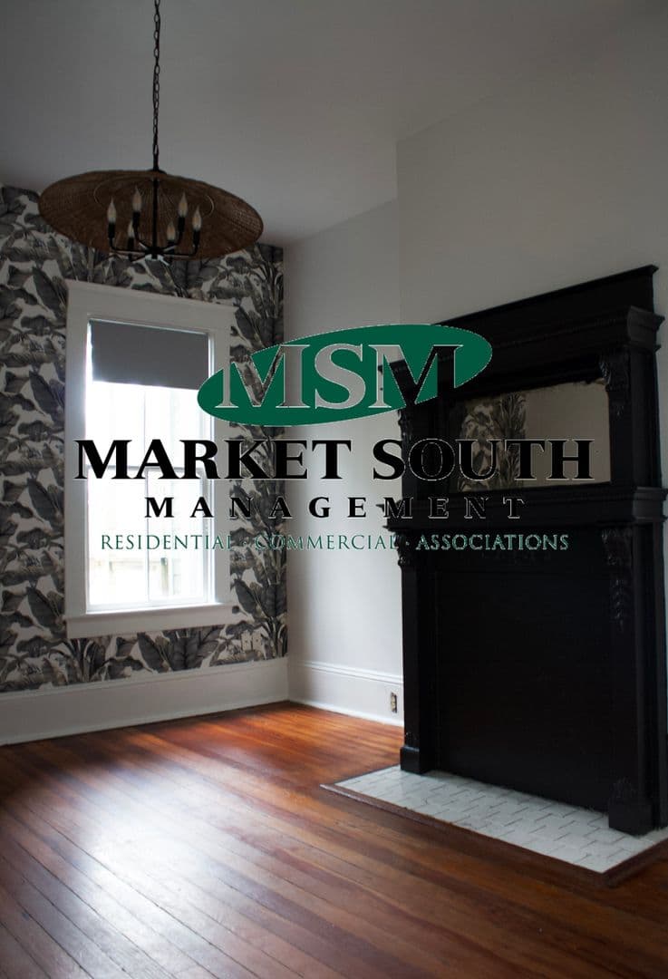 Savannah Apartment: 106 E. Bolton Street