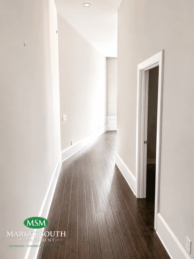 Savannah House: 5 W. Broughton Street Unit 401