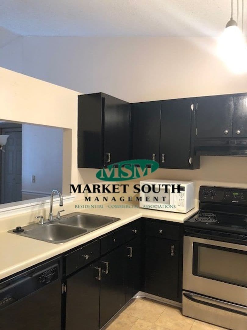 Savannah House: 100 Oyster Shell Road Unit A6