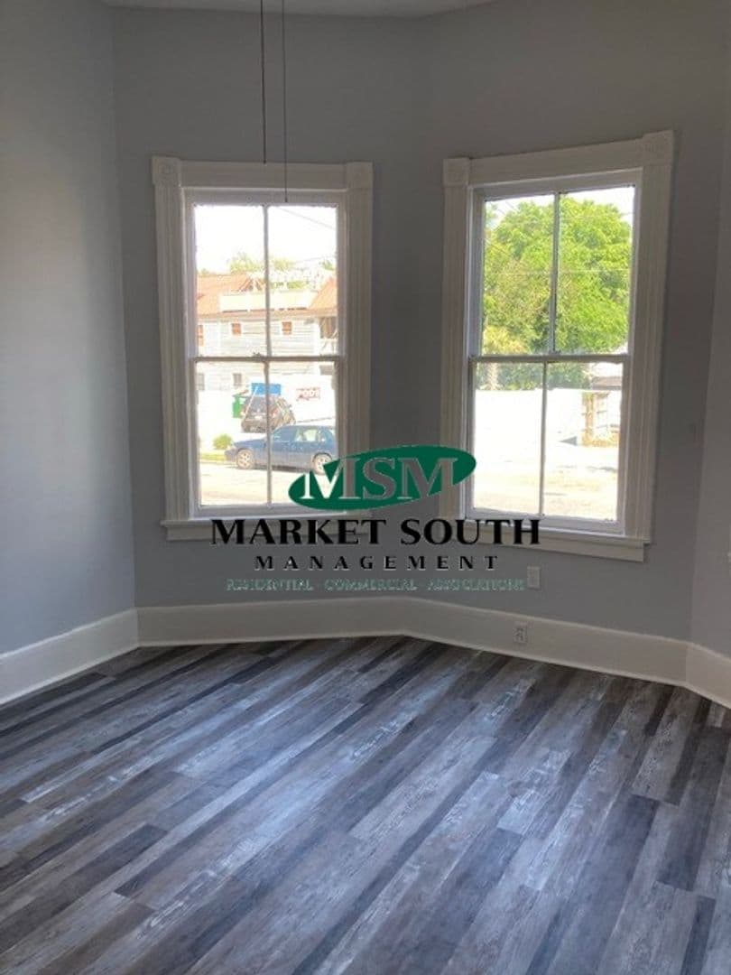 Savannah Apartment: 1415 Habersham Street