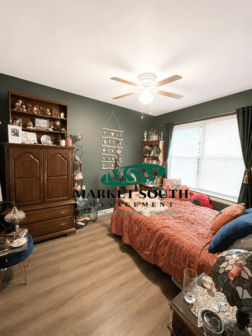 Savannah House: 738 E. Anderson Street