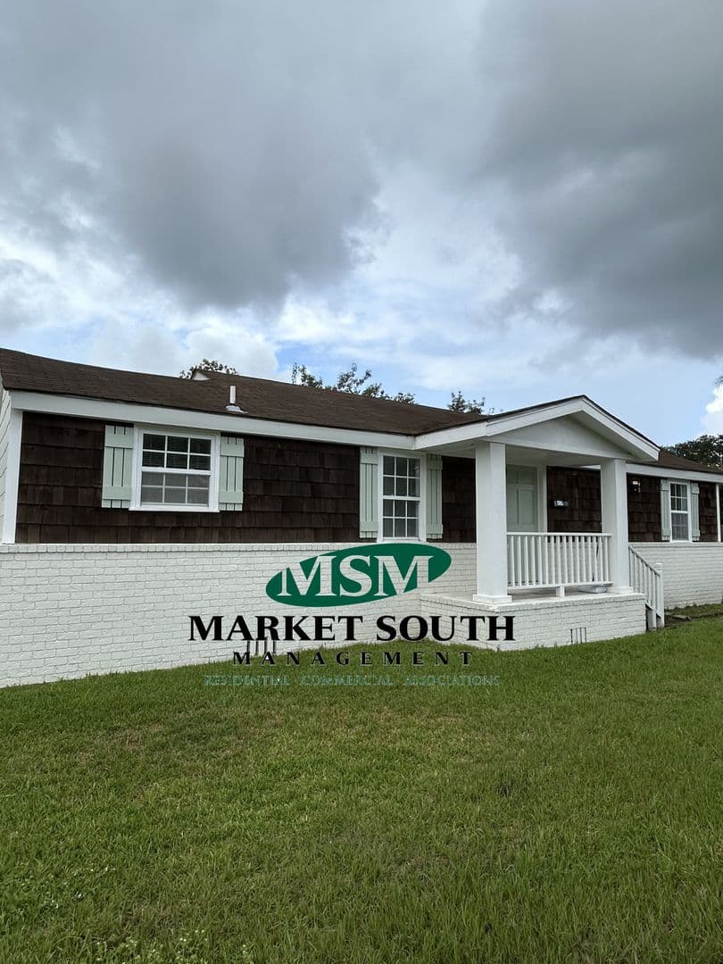Savannah House: 1705 Elgin Street