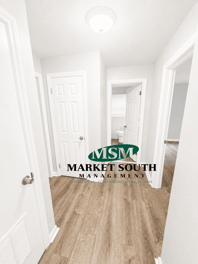 Savannah Apartment: 4 West 53rd Street