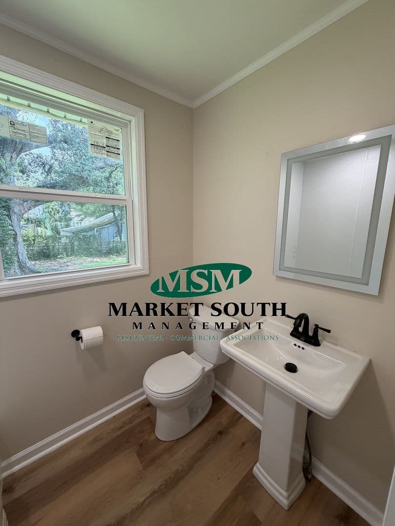 Savannah House: 2318 Florida Avenue