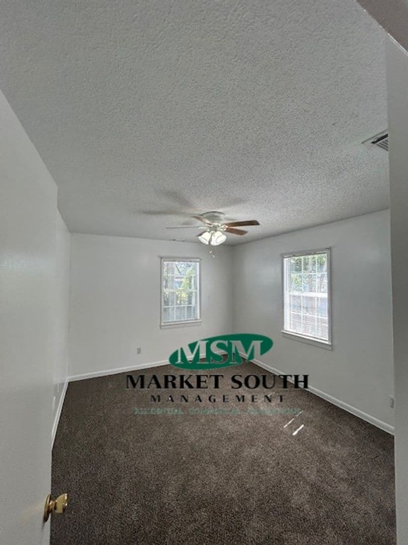 Savannah House: 3508 Haslam Avenue