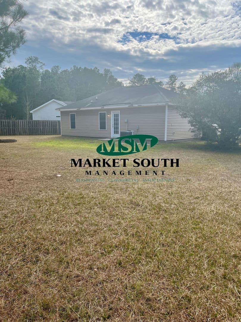 Savannah House: 48 Twin Oaks Place