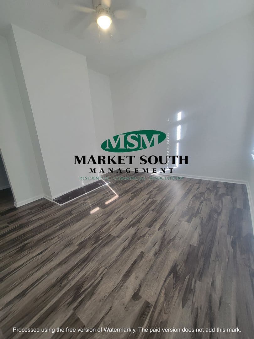 Savannah Apartment: 210 E. Anderson Street