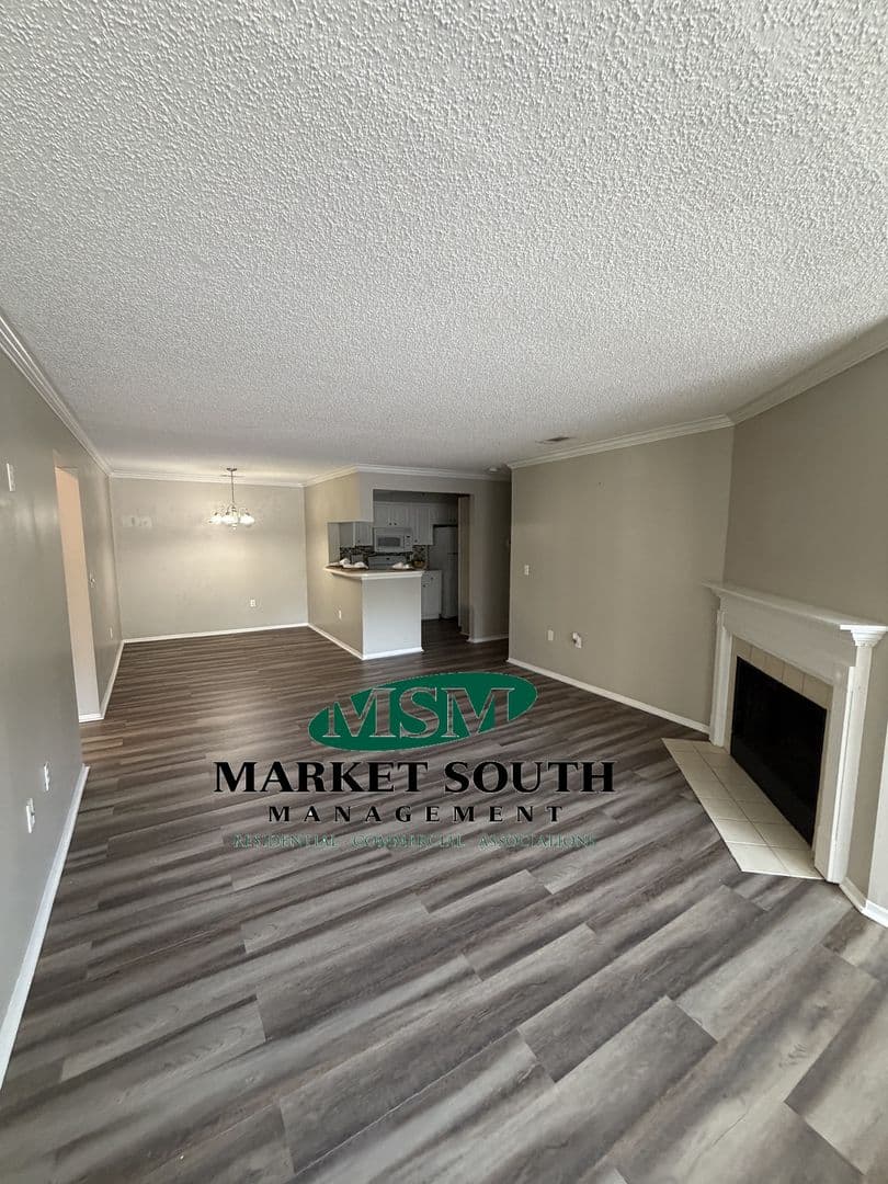 Savannah House: 12300 Apache Avenue