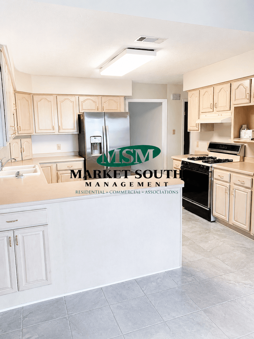 Savannah House: 2 Rivers Bend Court