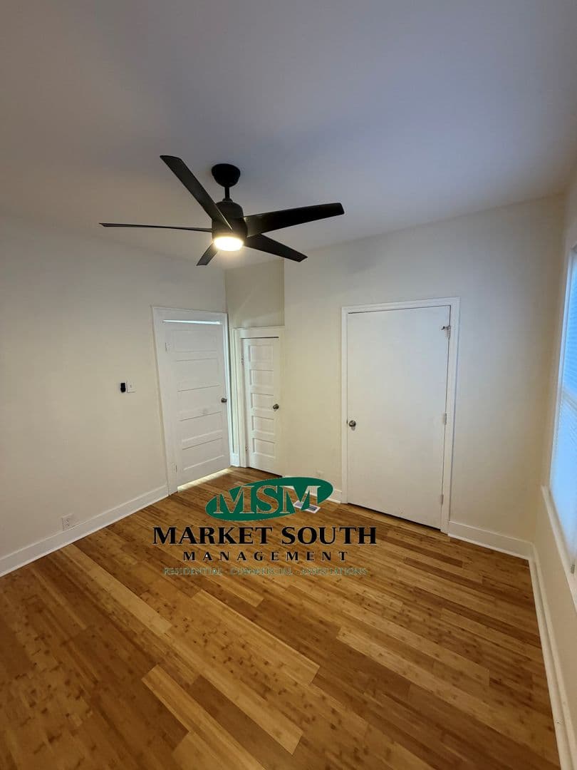 Savannah Apartment: 1016 E. Bolton Street