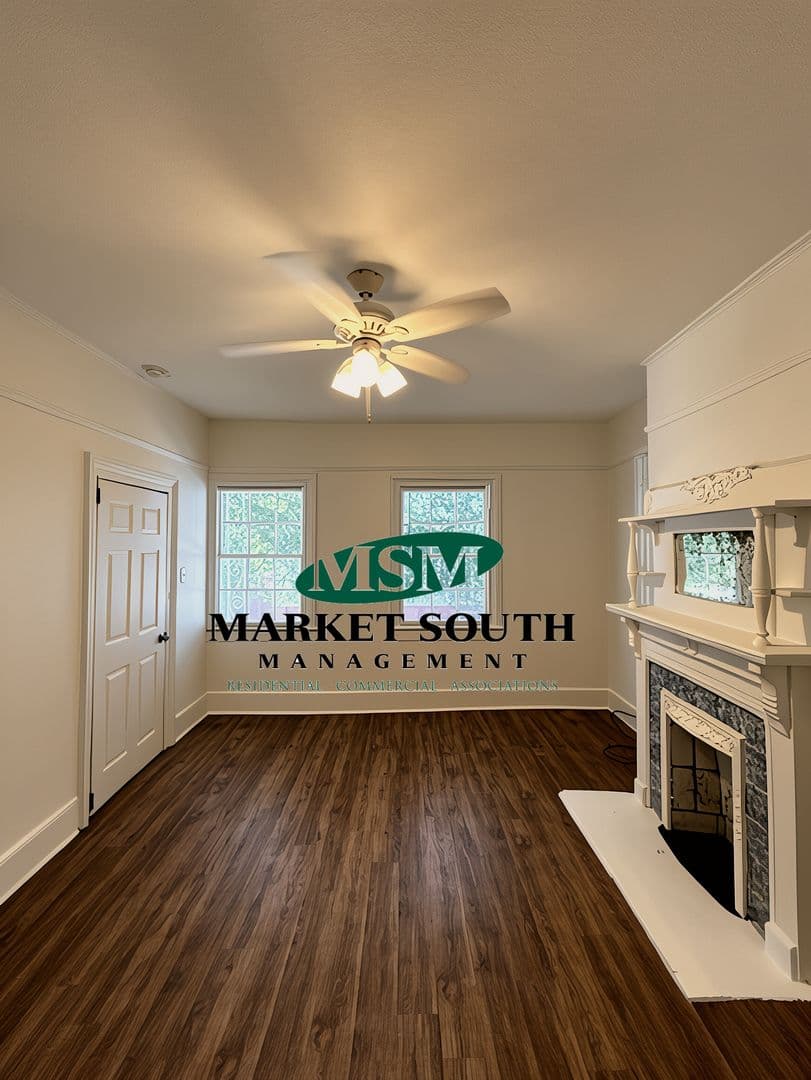 Savannah Apartment: 404 E. 31st Street