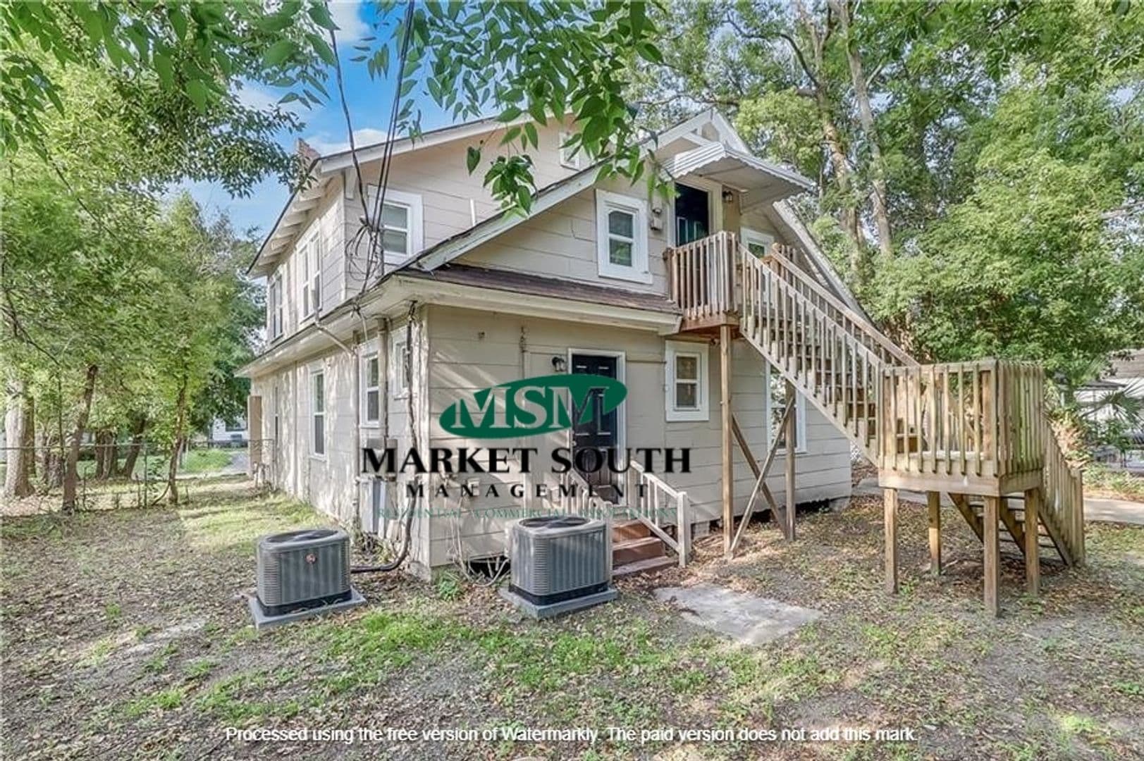Savannah Apartment: 1423 E 33rd Street