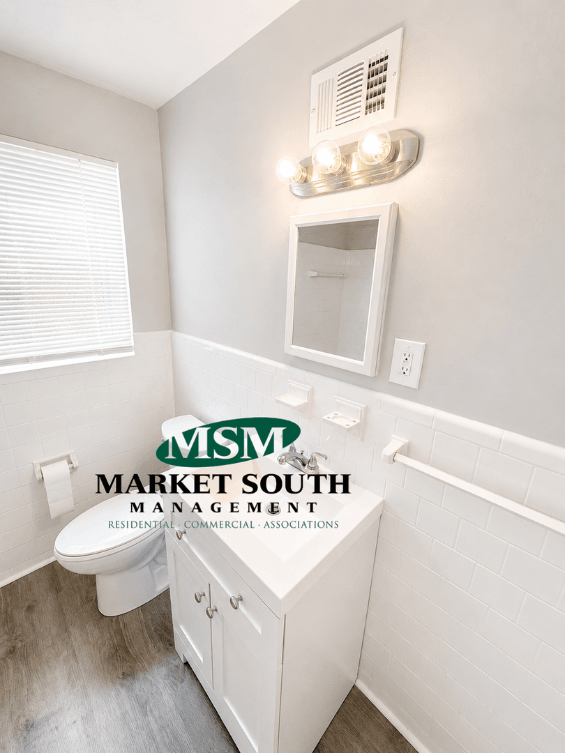 Savannah Apartment: 4 West 53rd Street