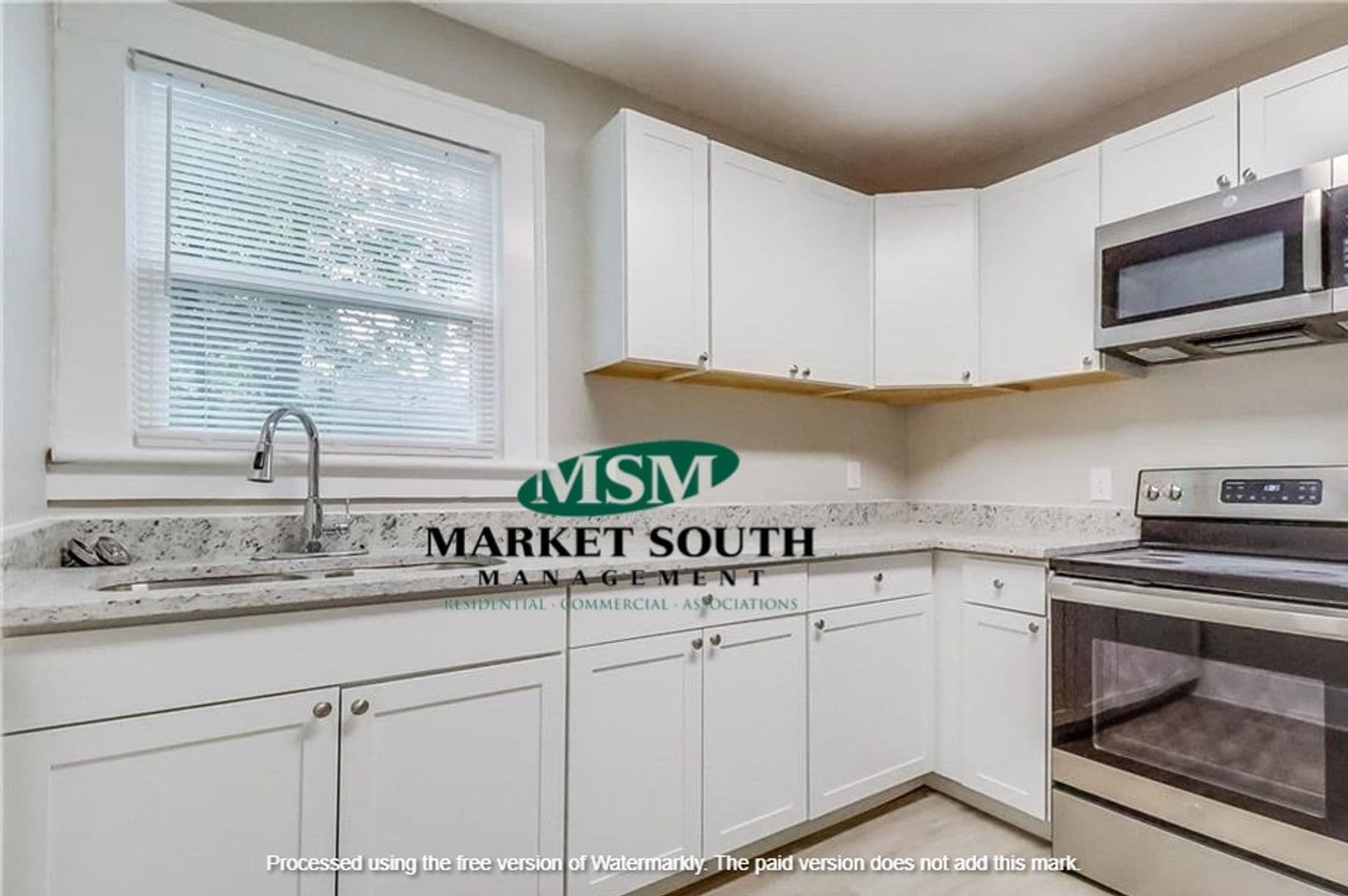 Savannah Apartment: 1423 E 33rd Street