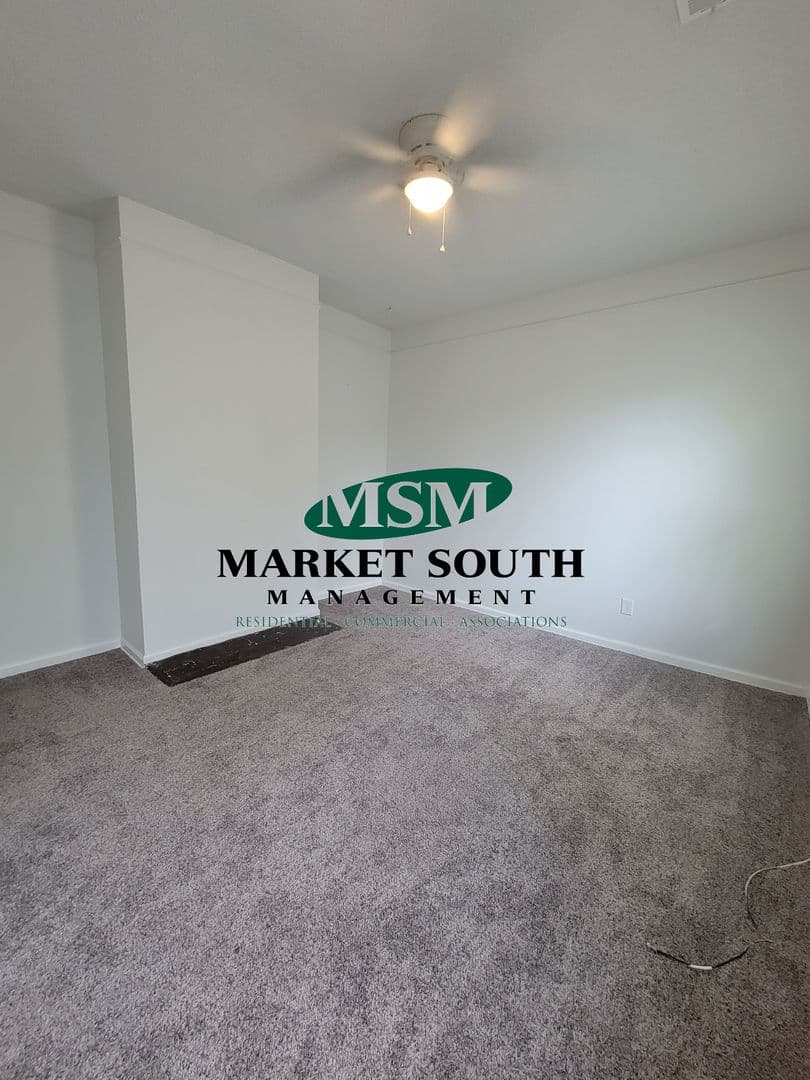 Savannah Apartment: 210 E. Anderson Street