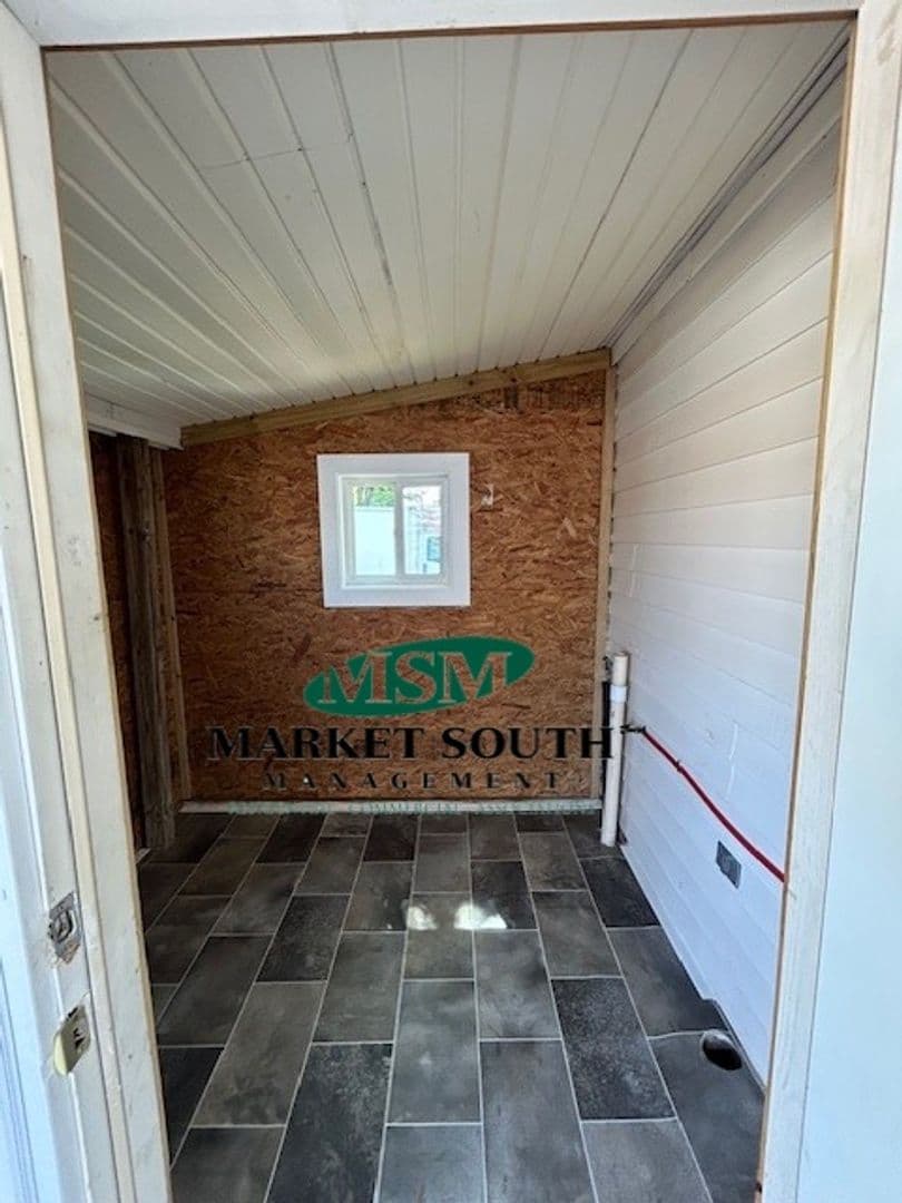 Savannah House: 3508 Haslam Avenue