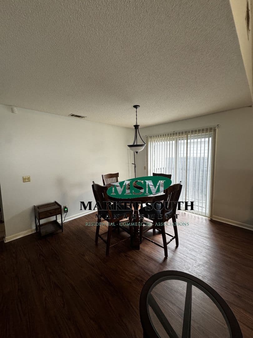 Savannah House: 212 Sugar Mill Drive