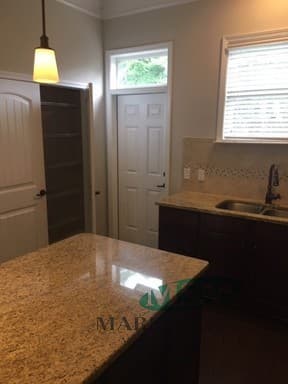 Savannah House: 1705 Lincoln Street
