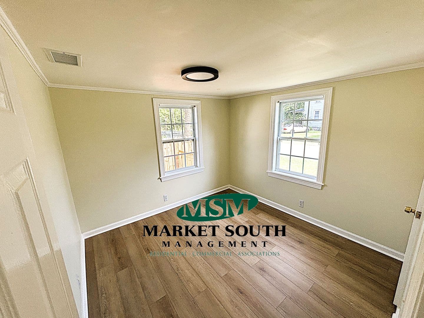 Savannah House: 1705 Elgin Street
