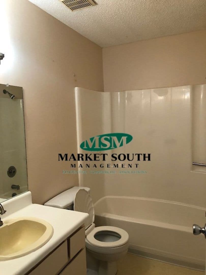Savannah House: 100 Oyster Shell Road Unit A6