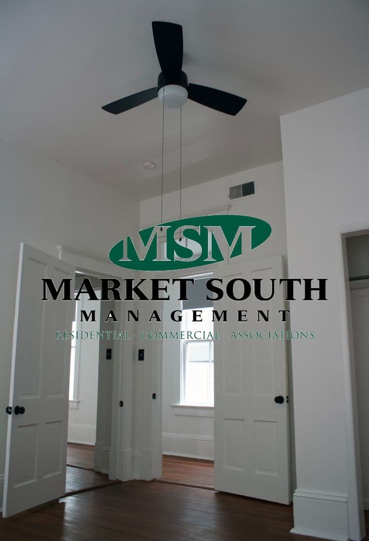 Savannah Apartment: 106 E. Bolton Street