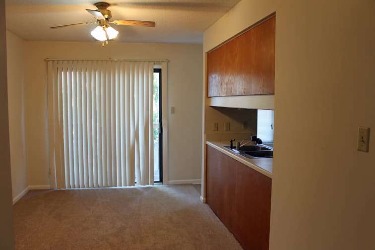 Savannah House: 6501 Habersham Street