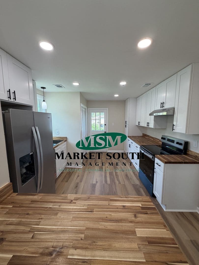 Savannah House: 2318 Florida Avenue