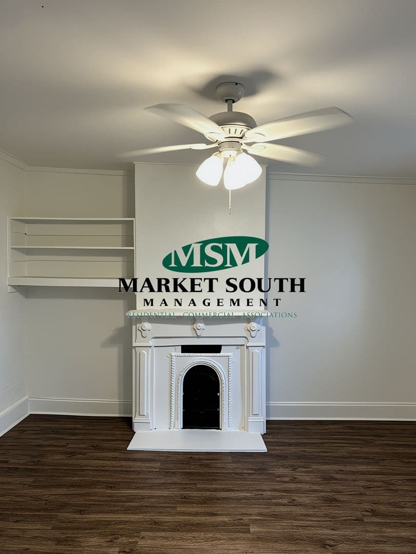 Savannah Apartment: 404 E. 31st Street