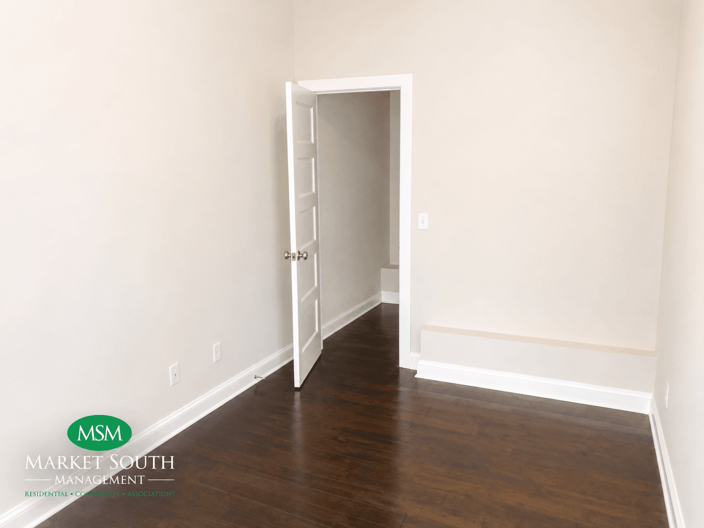 Savannah House: 5 W. Broughton Street Unit 401