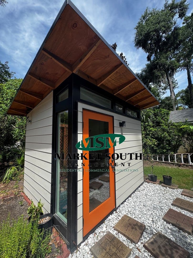 Savannah House: 12 Ardsley Court